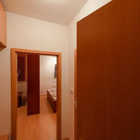Ramzova Pod Klinem Apartment Ostruzna Exterior photo